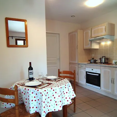 Chalet Quiet Dordogne Escape