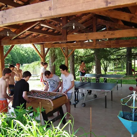 Chalet Quiet Dordogne Escape Gavaudun