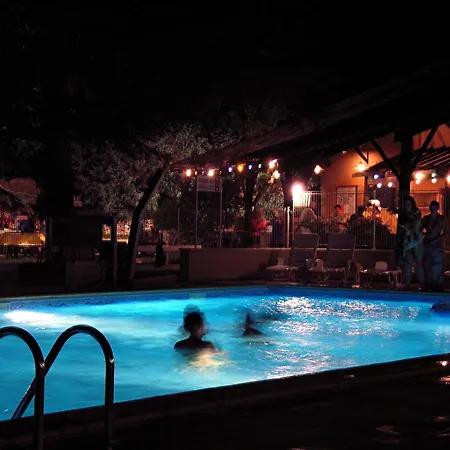 Chalet Quiet Dordogne Escape Gavaudun