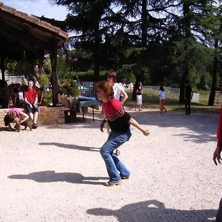 Chalet Quiet Dordogne Escape